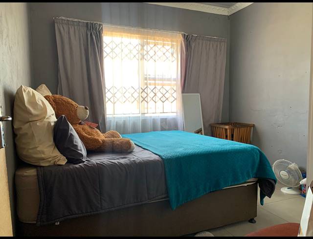 3 BEDROOM HOUSE FOR SALE IN MOHLAKENG